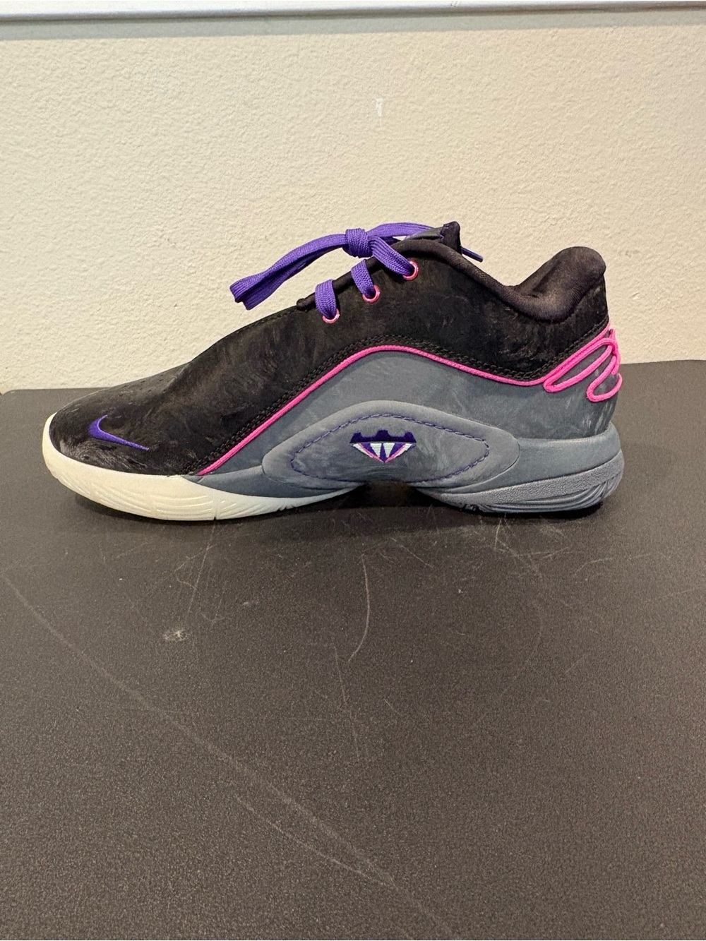 Nike LeBron XXII 22 'Blacklight' Pink Black FZ1094-001 Men's Size 8 Basketball - Picture 3 of 9